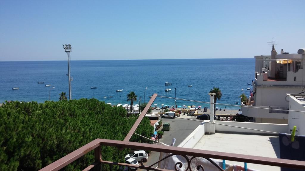 レトイアンニ Le Spiagge Bed & Breakfast エクステリア 写真